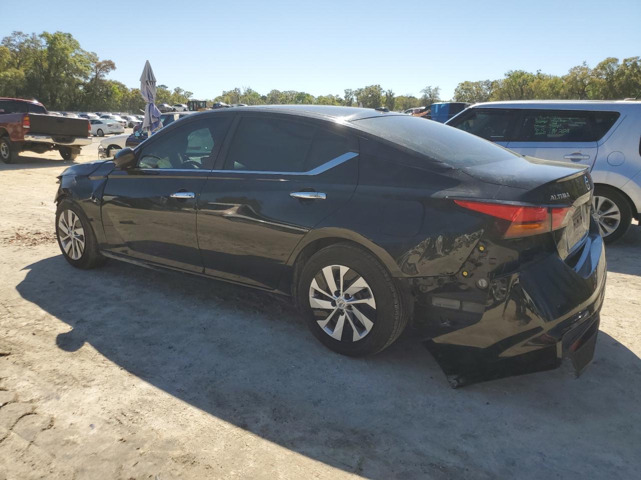 2019 Nissan Altima VIN 1N4BL4BV2KC233367 Copart auction photo, front end / rear end damage thumbnail 2