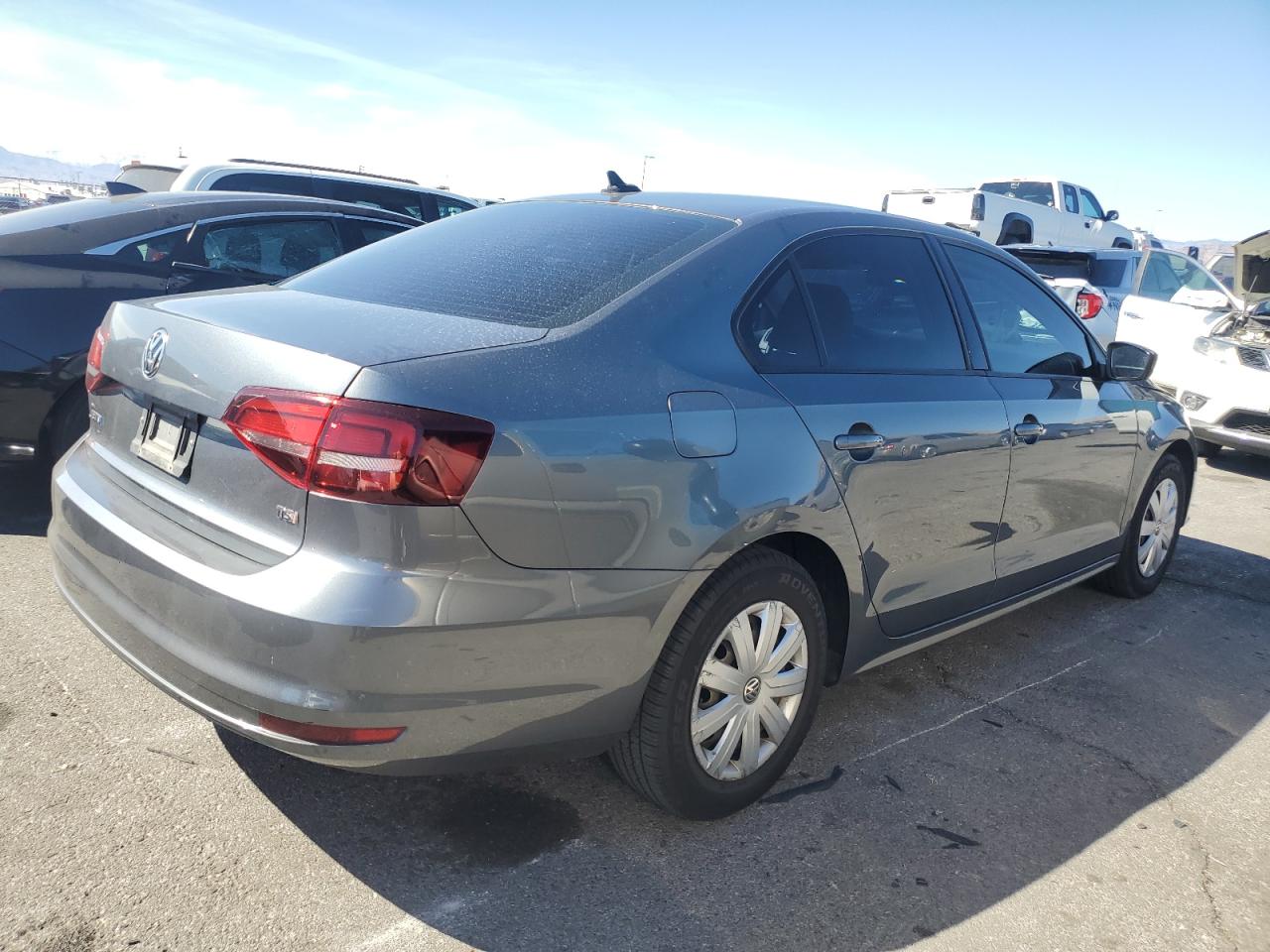 2016 Volkswagen Jetta VIN 3VW267AJ8GM399588 Copart auction photo, minor dent/scratches damage thumbnail 3