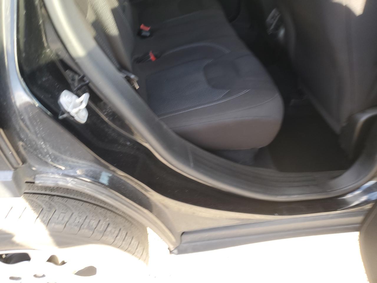2019 Jeep Cherokee VIN 1C4PJLCB6KD490448 Copart auction photo, front end damage thumbnail 12
