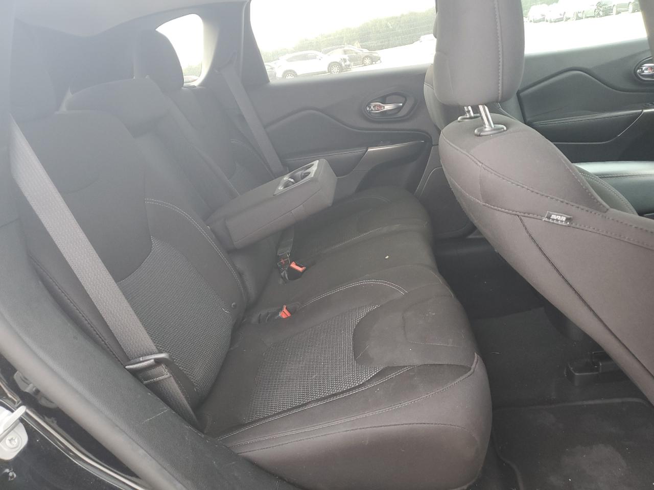 2019 Jeep Grand Cherokee VIN 1C4PJLCBXKD373553 Copart auction photo, all over damage thumbnail 11
