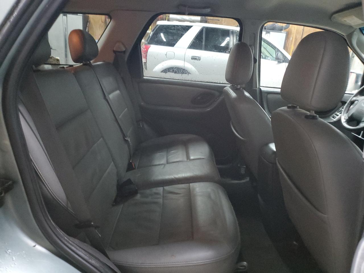 2006 Ford Escape VIN 1FMYU93176KB56321 Copart auction photo, front end / minor dent/scratches damage thumbnail 11