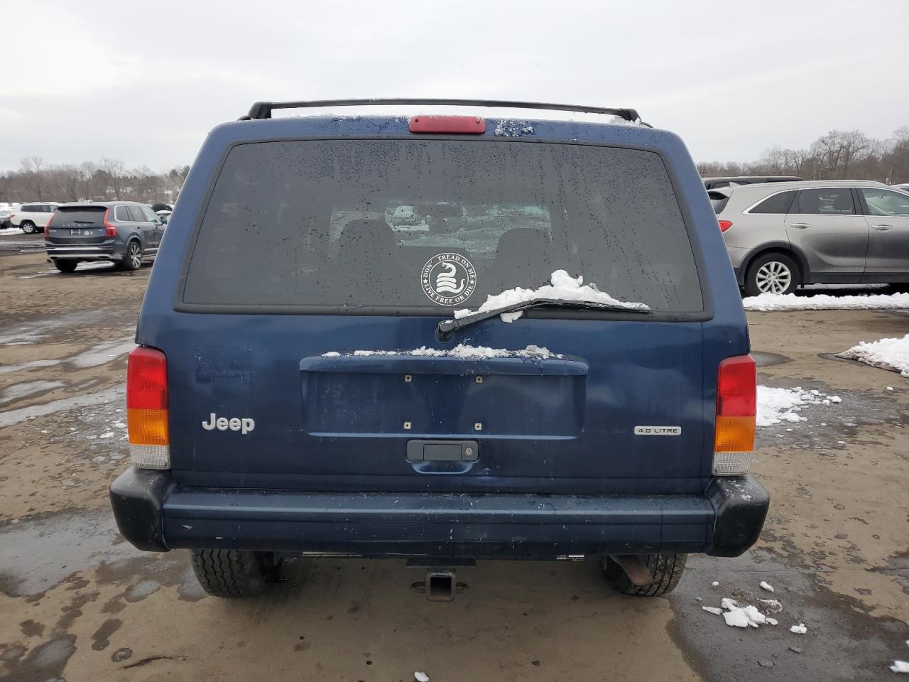 2001 Jeep Grand Cherokee VIN 1J4FF48S41L501313 Copart auction photo, front end / side damage thumbnail 6