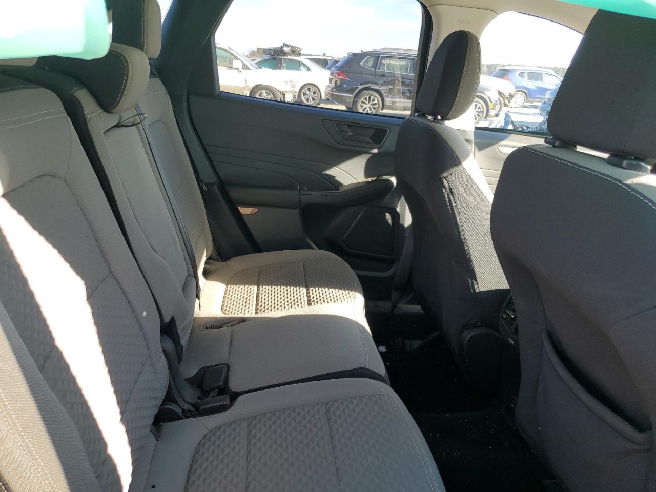 2022 Ford Escape VIN 1FMCU0G61NUB15035 Copart auction photo, front end / side damage thumbnail 11