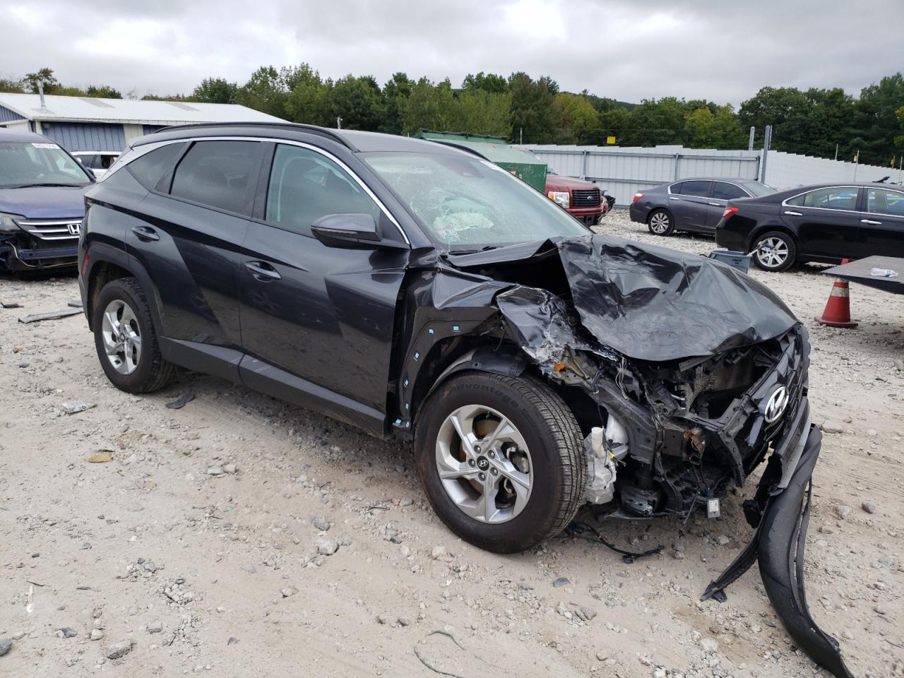 2022 Hyundai Tucson VIN 5NMJBCAE2NH142707 Copart auction photo, front end / minor dent/scratches damage thumbnail 4