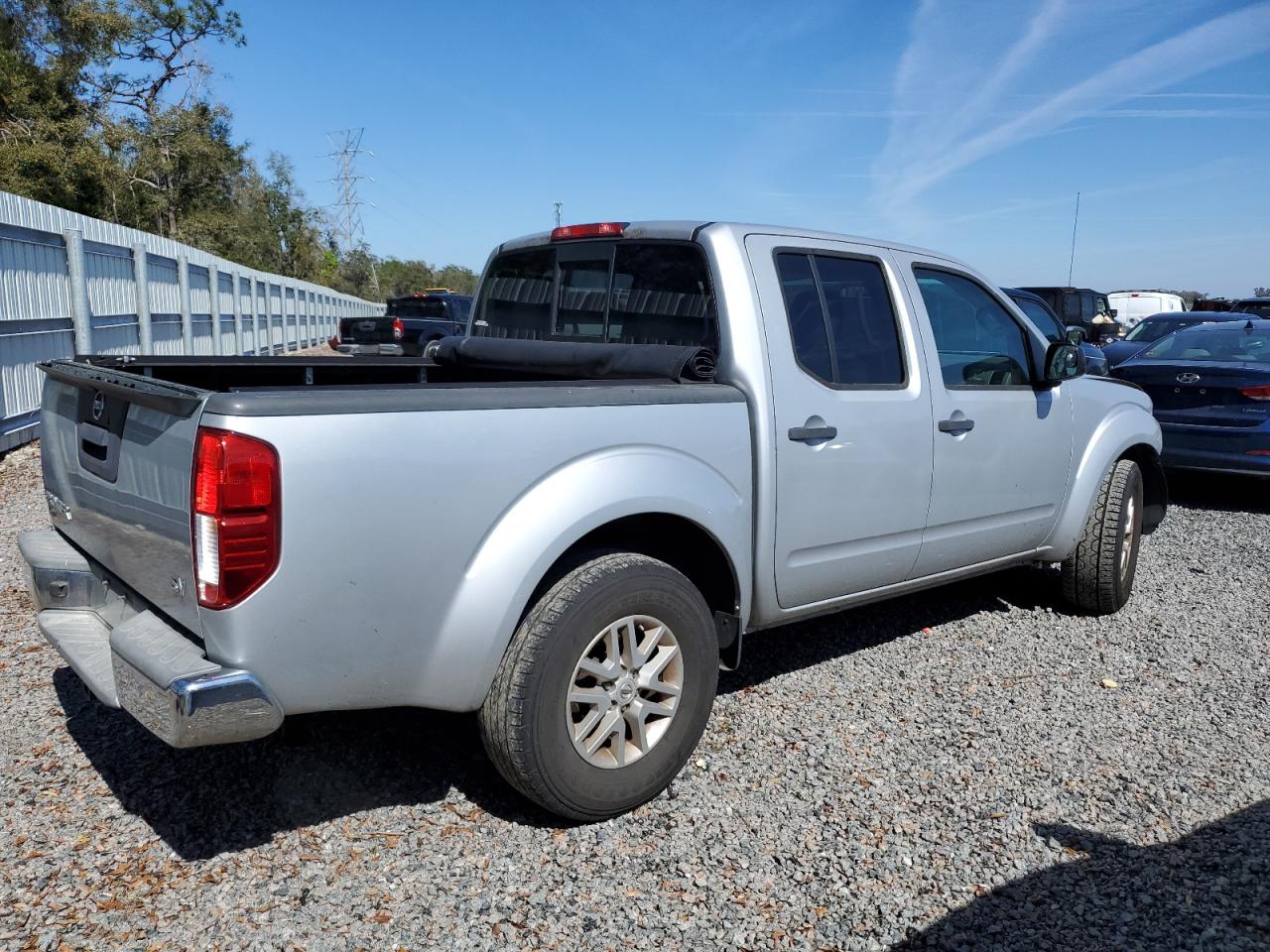 2014 Nissan Navara (Frontier) VIN 1N6AD0ER9EN717438 Copart auction photo, front end damage thumbnail 3