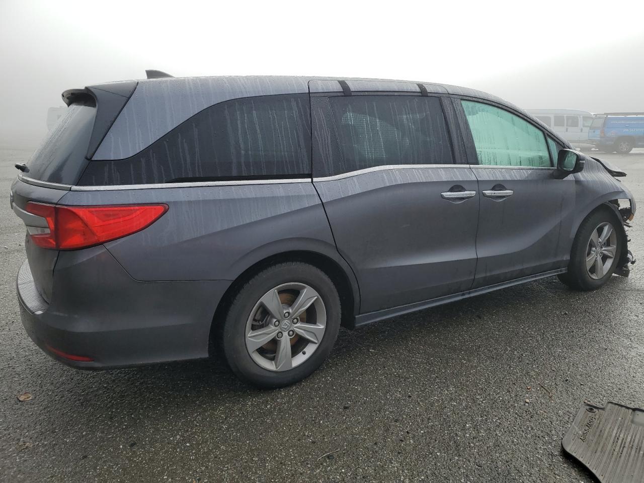 2018 Honda Odyssey VIN 5FNRL6H79JB026375 Copart auction photo, front end / side damage thumbnail 3