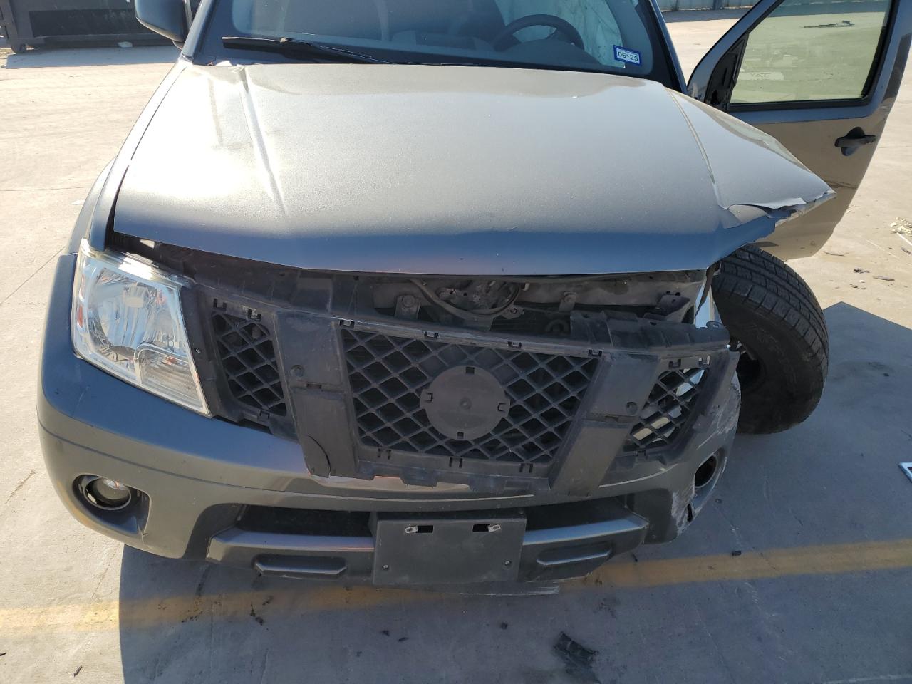 2019 Nissan Navara (Frontier) VIN 1N6DD0EV7KN738665 Copart auction photo, all over damage thumbnail 12