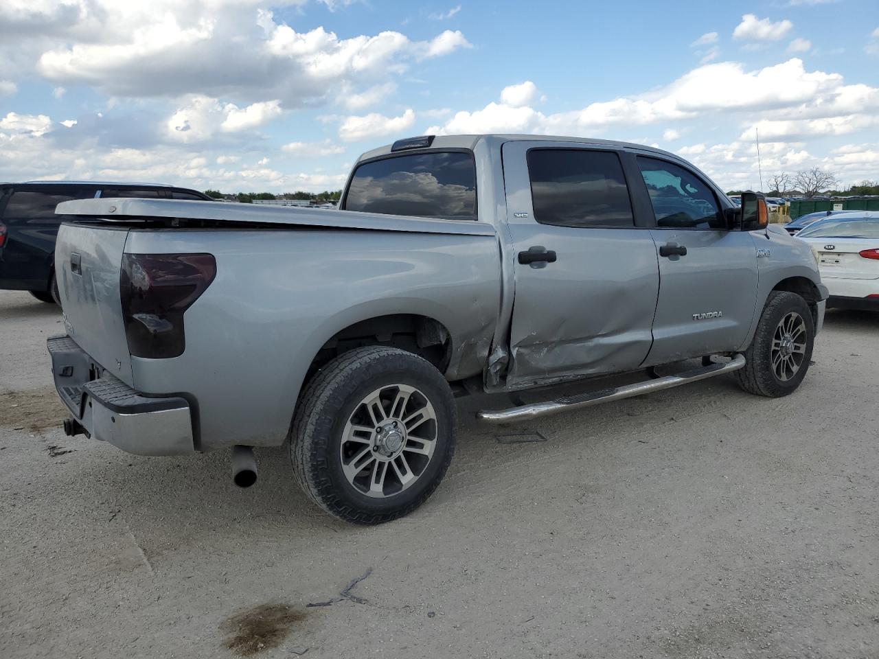 2007 Toyota Tundra VIN 5TBEV54197S468297 Copart auction photo, side damage thumbnail 3