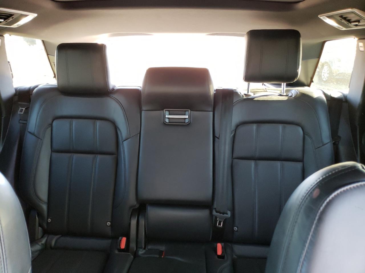 2019 Land Rover Range Rover VIN SALWR2RU0KA866448 Copart auction photo, rear end damage thumbnail 10