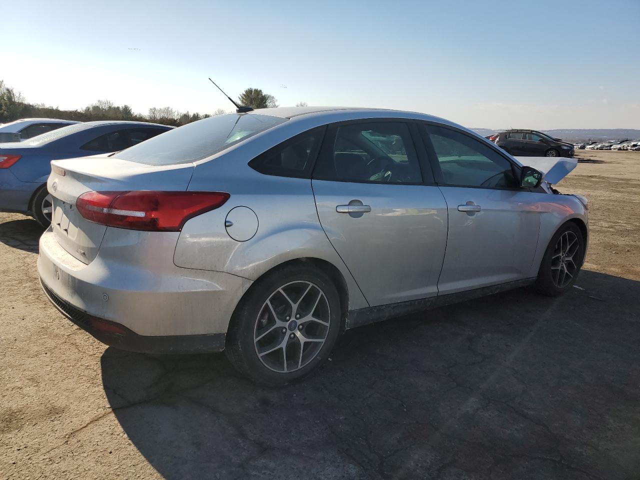 2017 Ford Focus VIN 1FADP3H25HL337266 Copart auction photo, front end / mechanical damage thumbnail 3