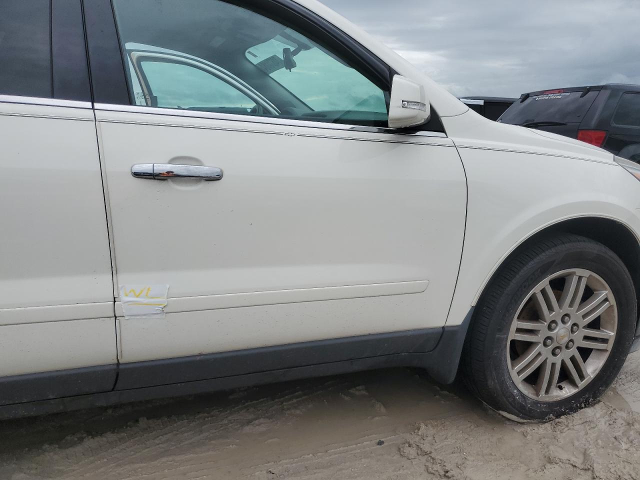 2013 Chevrolet Traverse VIN 1GNKRGKD0DJ261238 Copart auction photo, water/flood damage thumbnail 13