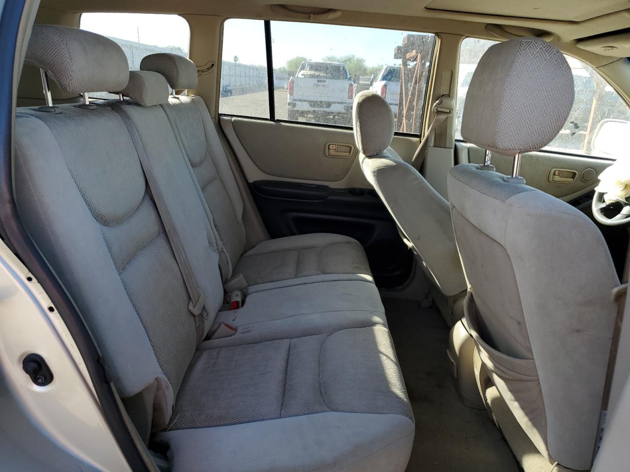 2001 Toyota Highlander VIN JTEGD21AX10012739 Copart auction photo, front end / minor dent/scratches damage thumbnail 11