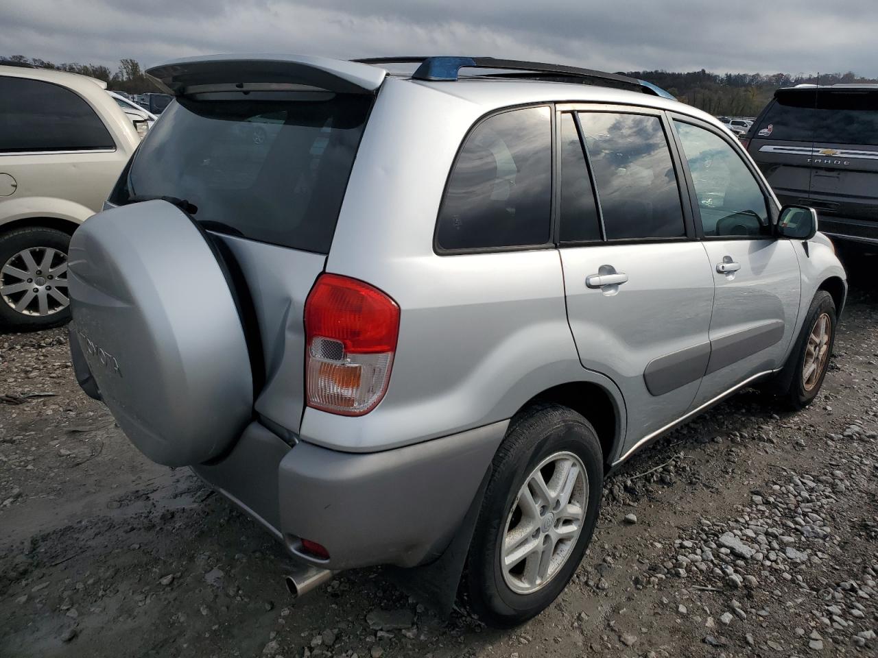 2001 Toyota RAV 4 VIN JTEGH20V010018056 Copart auction photo, rear end damage thumbnail 3