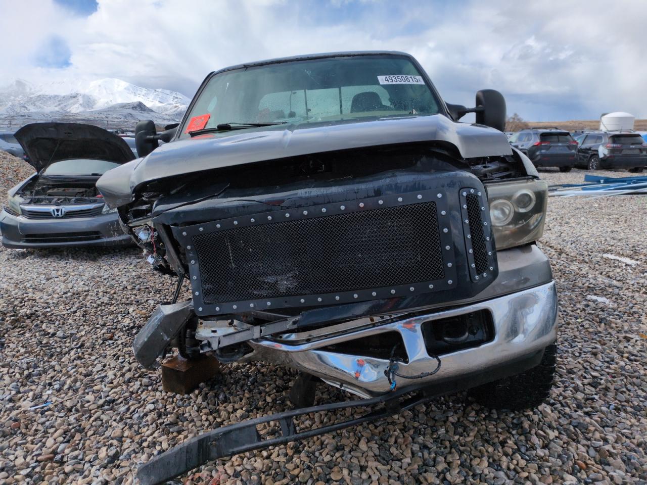 2005 Ford F250 VIN 1FTSW21P15EB93462 Copart auction photo, front end damage thumbnail 5