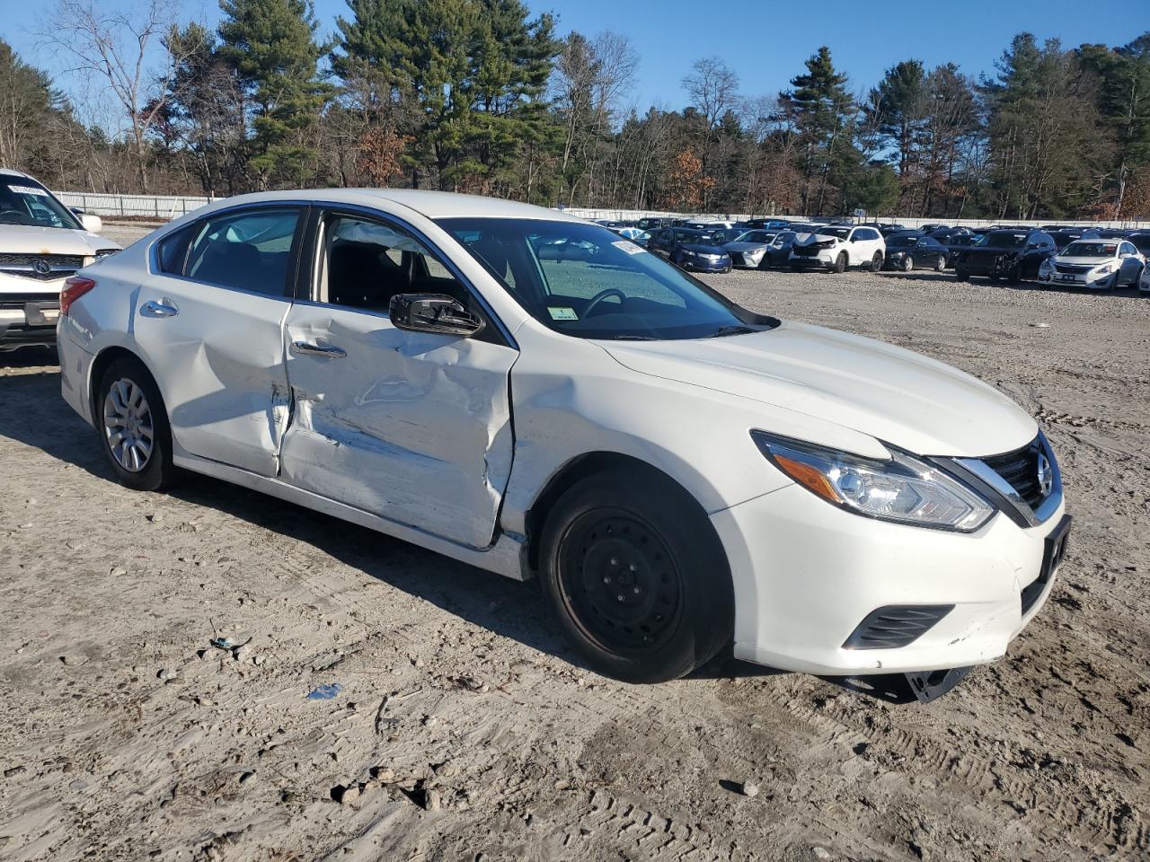 2017 Nissan Altima VIN 1N4AL3AP2HC172930 Copart auction photo, side damage thumbnail 4