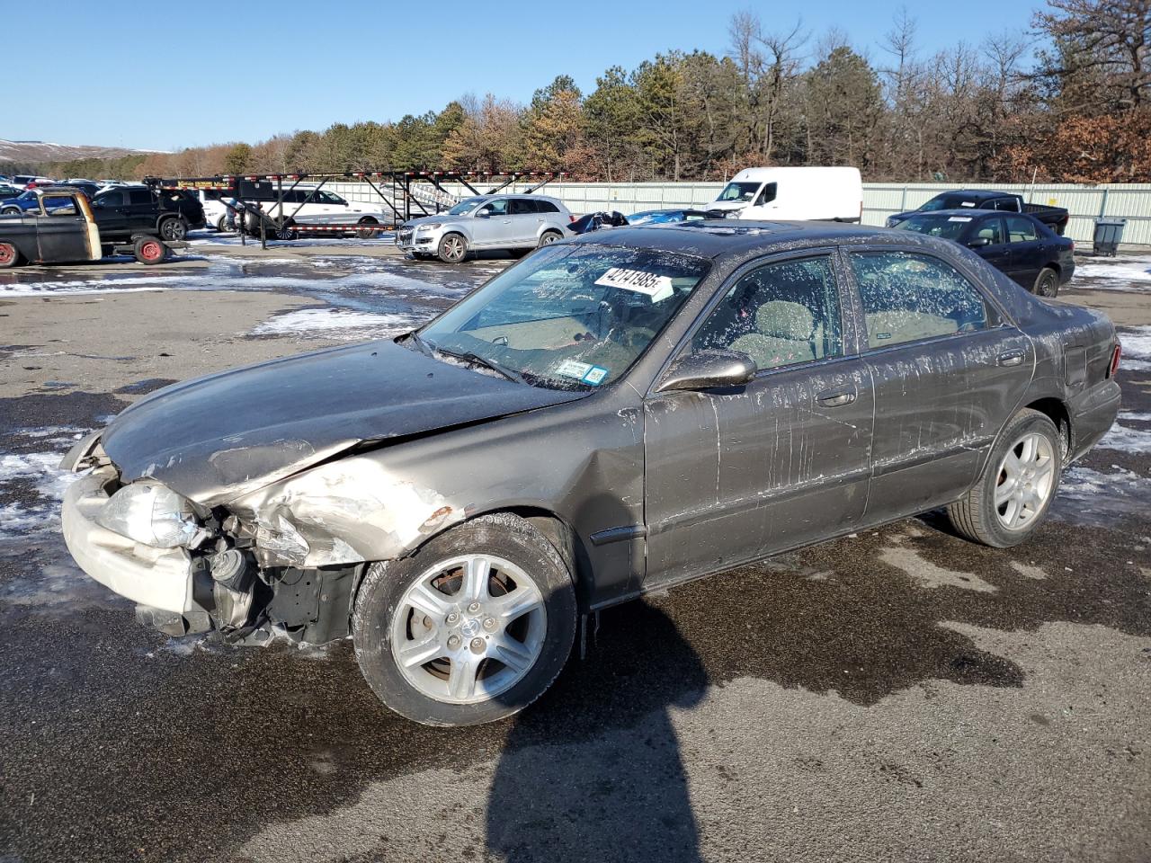 2001 Mazda 626 VIN 1YVGF22D815242283 - Copart auction photo