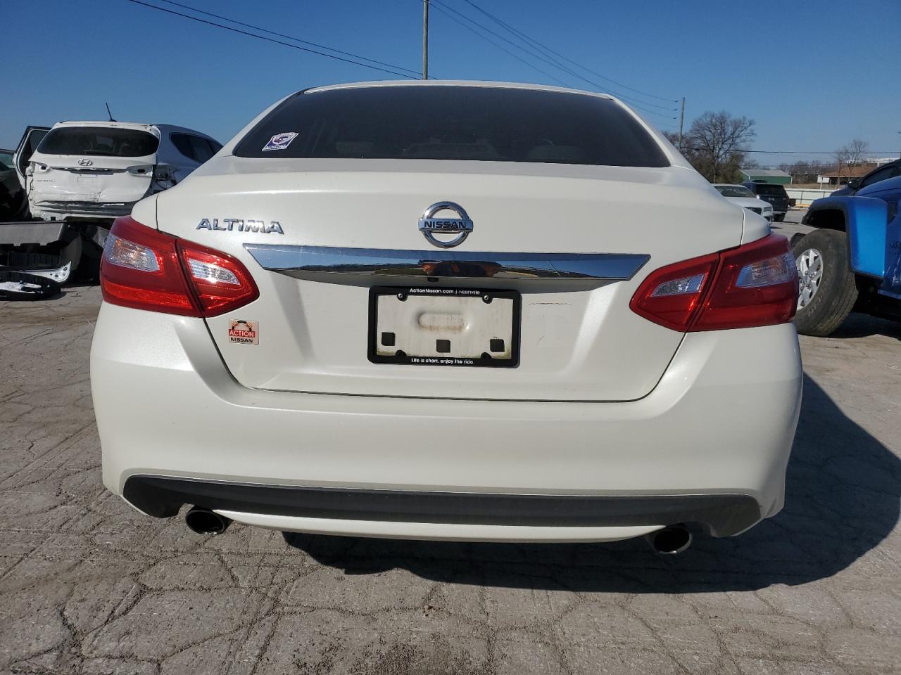 2016 Nissan Altima VIN 1N4AL3APXGC187335 Copart auction photo, front end / minor dent/scratches damage thumbnail 6