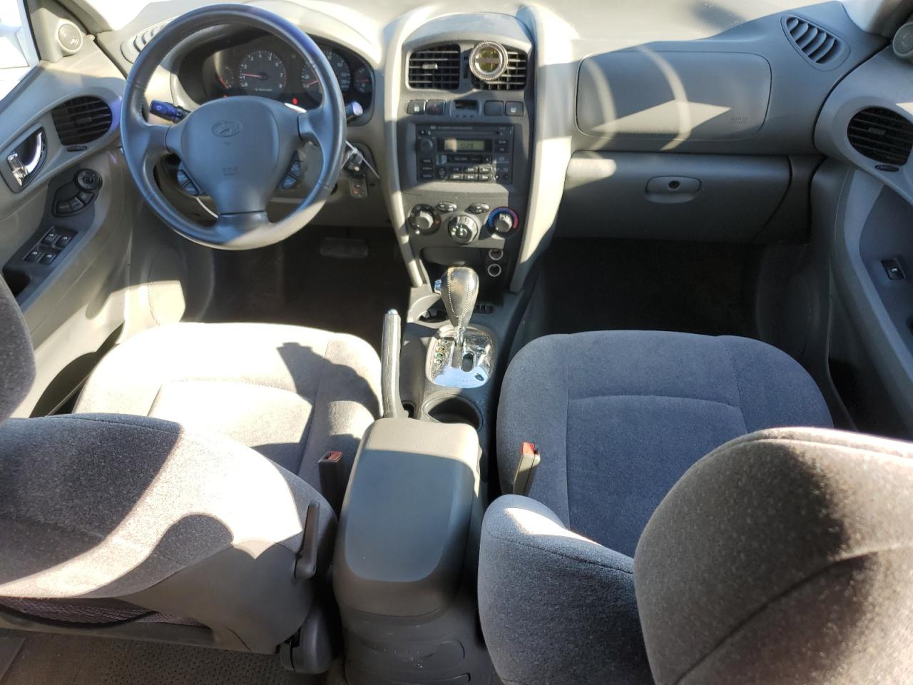 2002 Hyundai Santa Fe VIN KM8SC13DX2U329705 Copart auction photo, side / minor dent/scratches damage thumbnail 8
