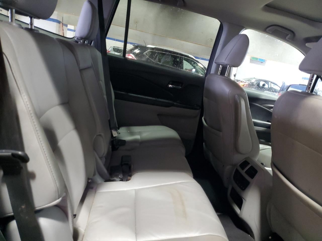 2017 Honda Pilot VIN 5FNYF6H55HB038647 Copart auction photo, front end damage thumbnail 11