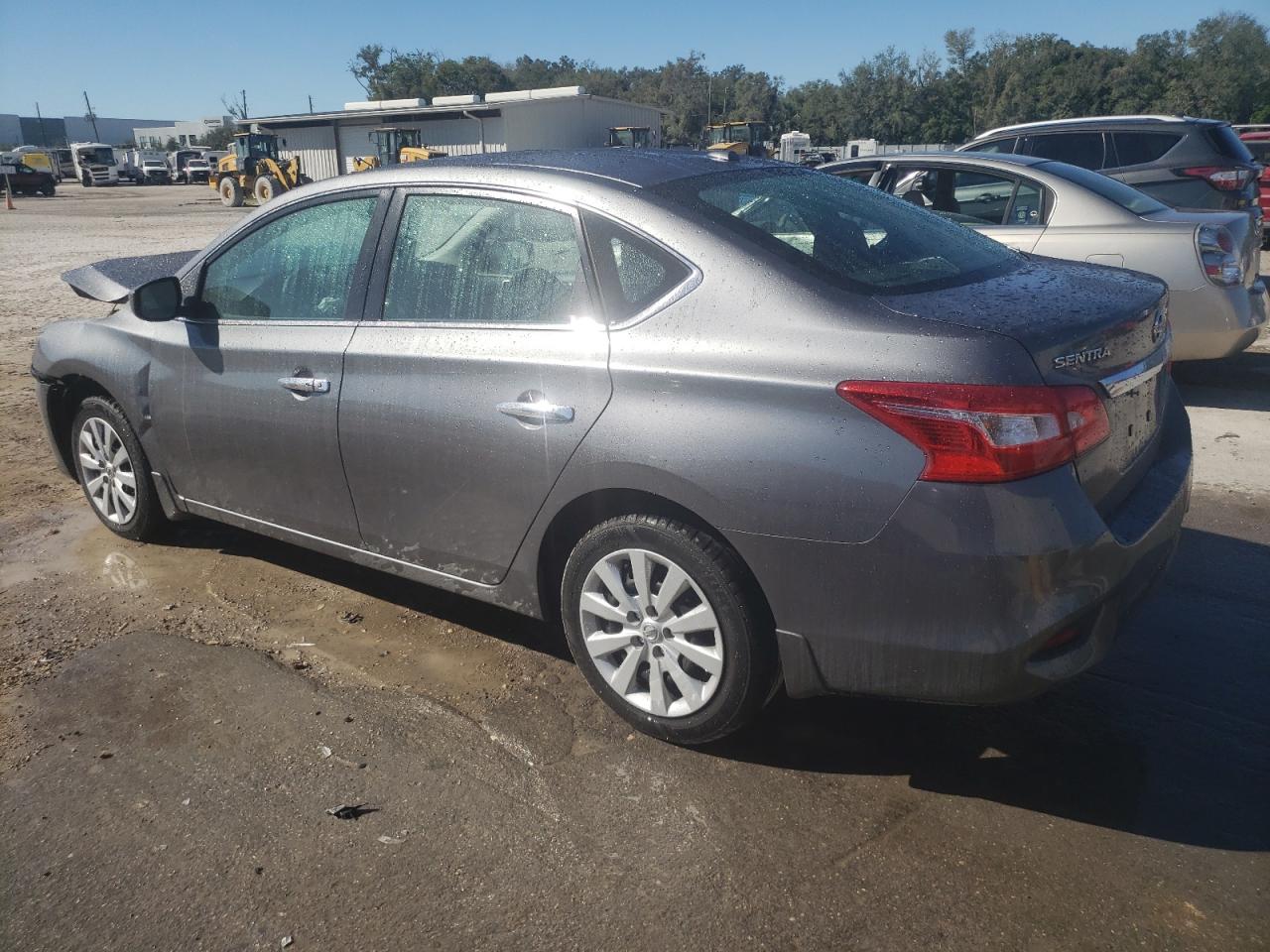 2017 Nissan Sentra VIN 3N1AB7AP5HL712072 Copart auction photo, front end / minor dent/scratches damage thumbnail 2