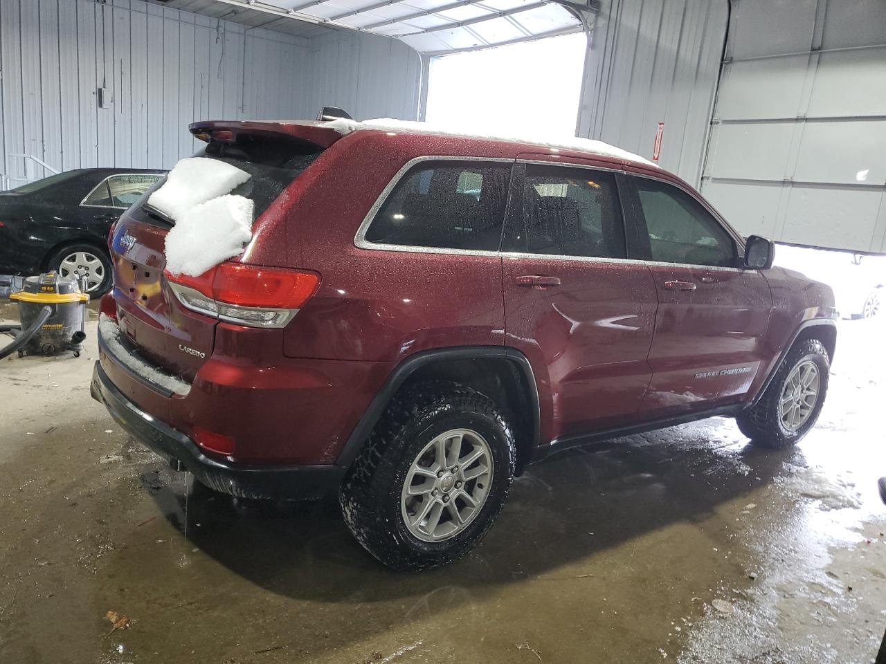 2019 Jeep Grand Cherokee VIN 1C4RJFAG4KC635355 Copart auction photo, side / minor dent/scratches damage thumbnail 3