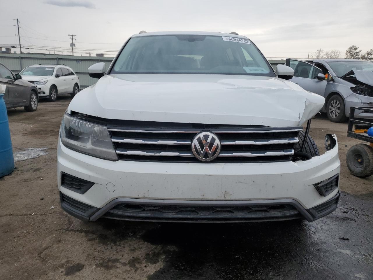 2018 Volkswagen Tiguan VIN 3VV2B7AX4JM098599 Copart auction photo, front end damage thumbnail 5