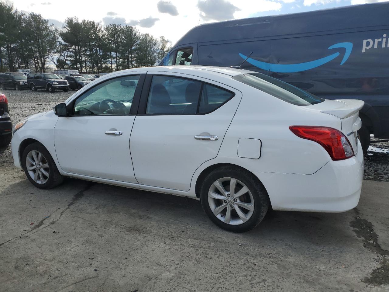 2015 Nissan Versa VIN 3N1CN7AP7FL848281 Copart auction photo, minor dent/scratches damage thumbnail 2