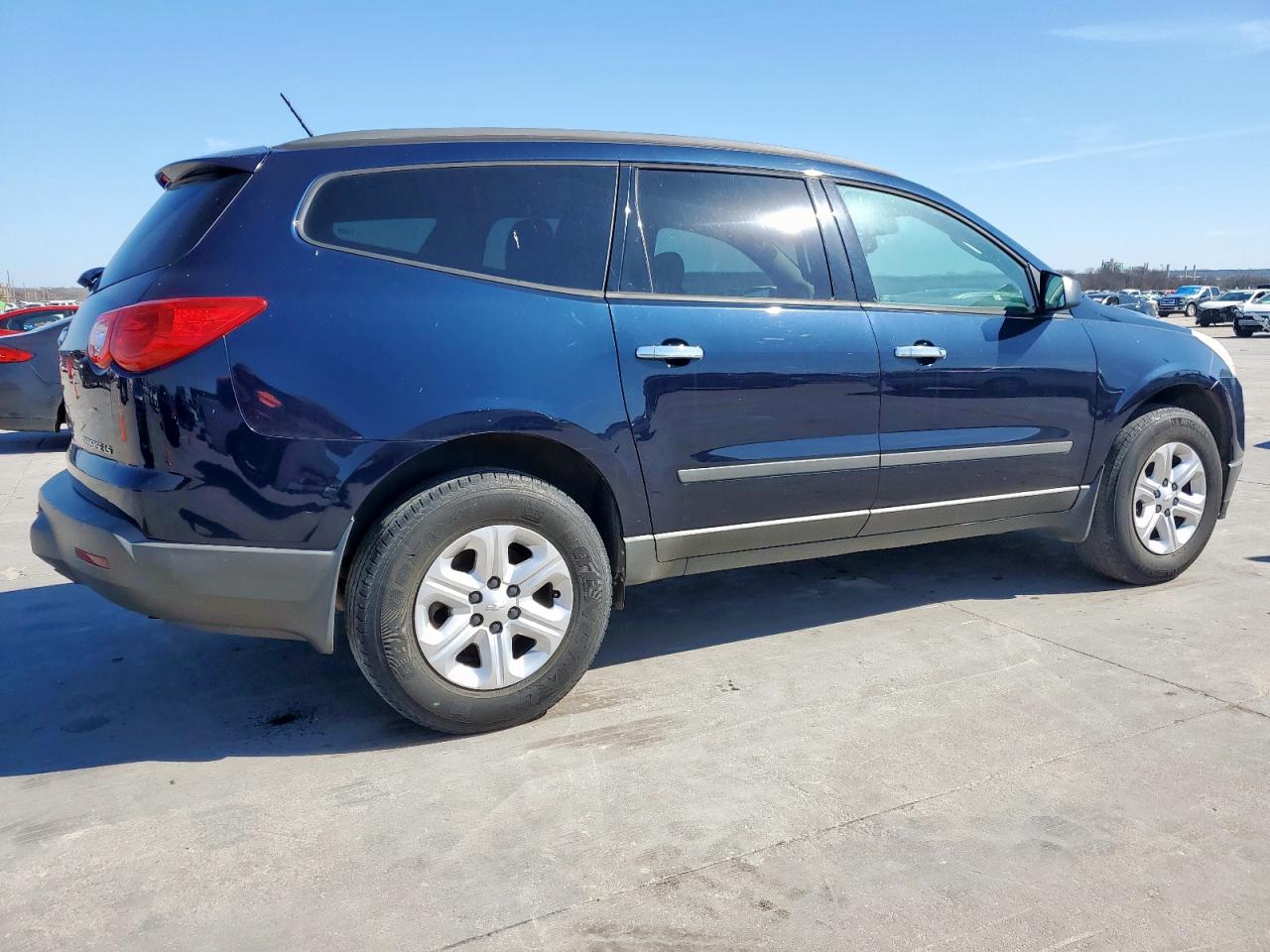 2012 Chevrolet Traverse VIN 1GNKRFED0CJ332992 Copart auction photo, minor dent/scratches damage thumbnail 3