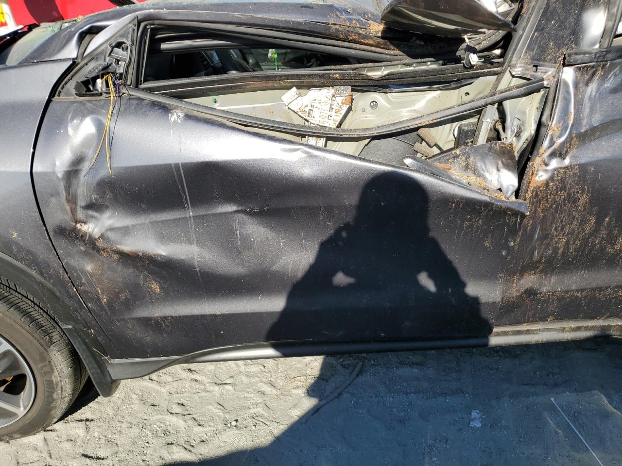 2021 Honda HR-V VIN 3CZRU6H54MM737469 Copart auction photo, top/roof damage thumbnail 7