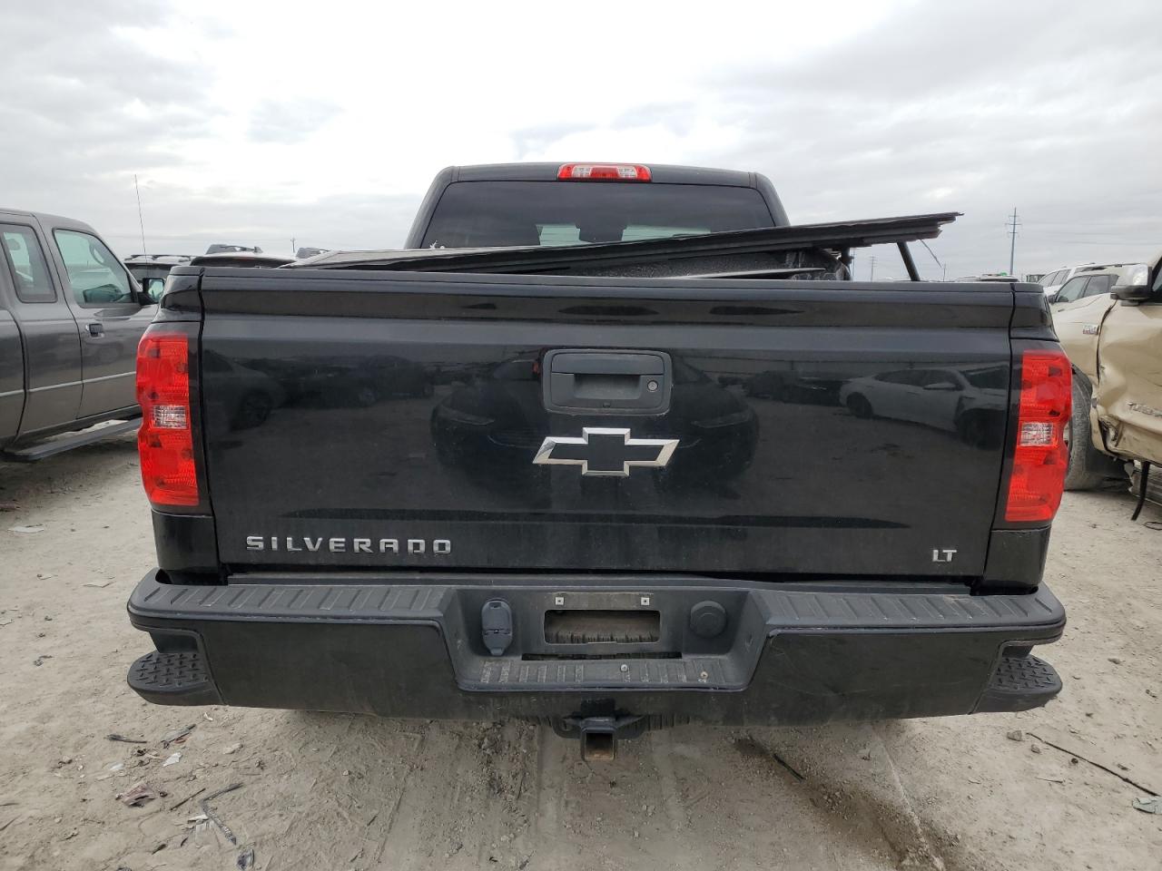 2018 Chevrolet Silverado VIN 1GCVKREC6JZ348230 Copart auction photo, front end / side damage thumbnail 6