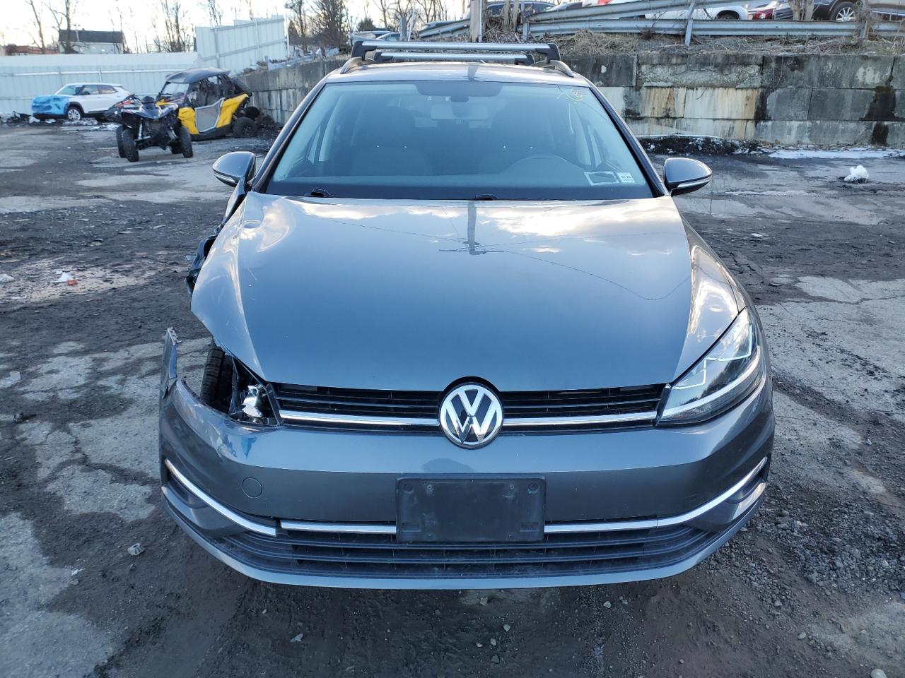 2018 Volkswagen Golf VIN 3VW117AU7JM767674 Copart auction photo, front end / side damage thumbnail 5
