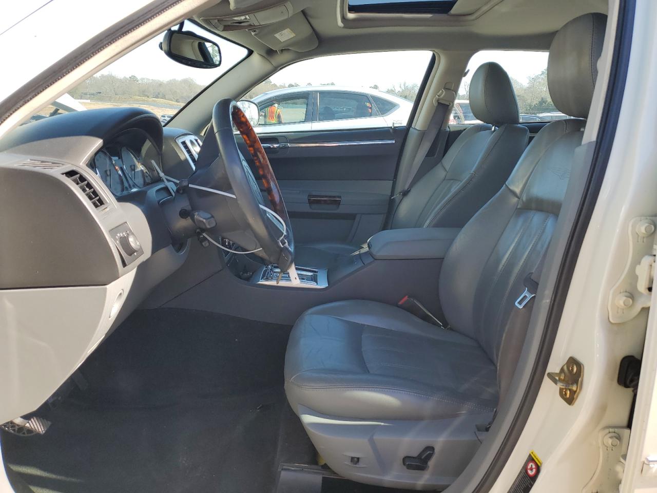 2005 Chrysler 300 VIN 2C3AA63H65H636435 Copart auction photo, undercarriage / mechanical damage thumbnail 7