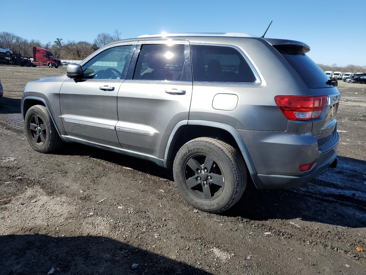 2012 Jeep Grand Cherokee VIN 1C4RJFAG8CC201330 Copart auction photo, front end / side damage thumbnail 2