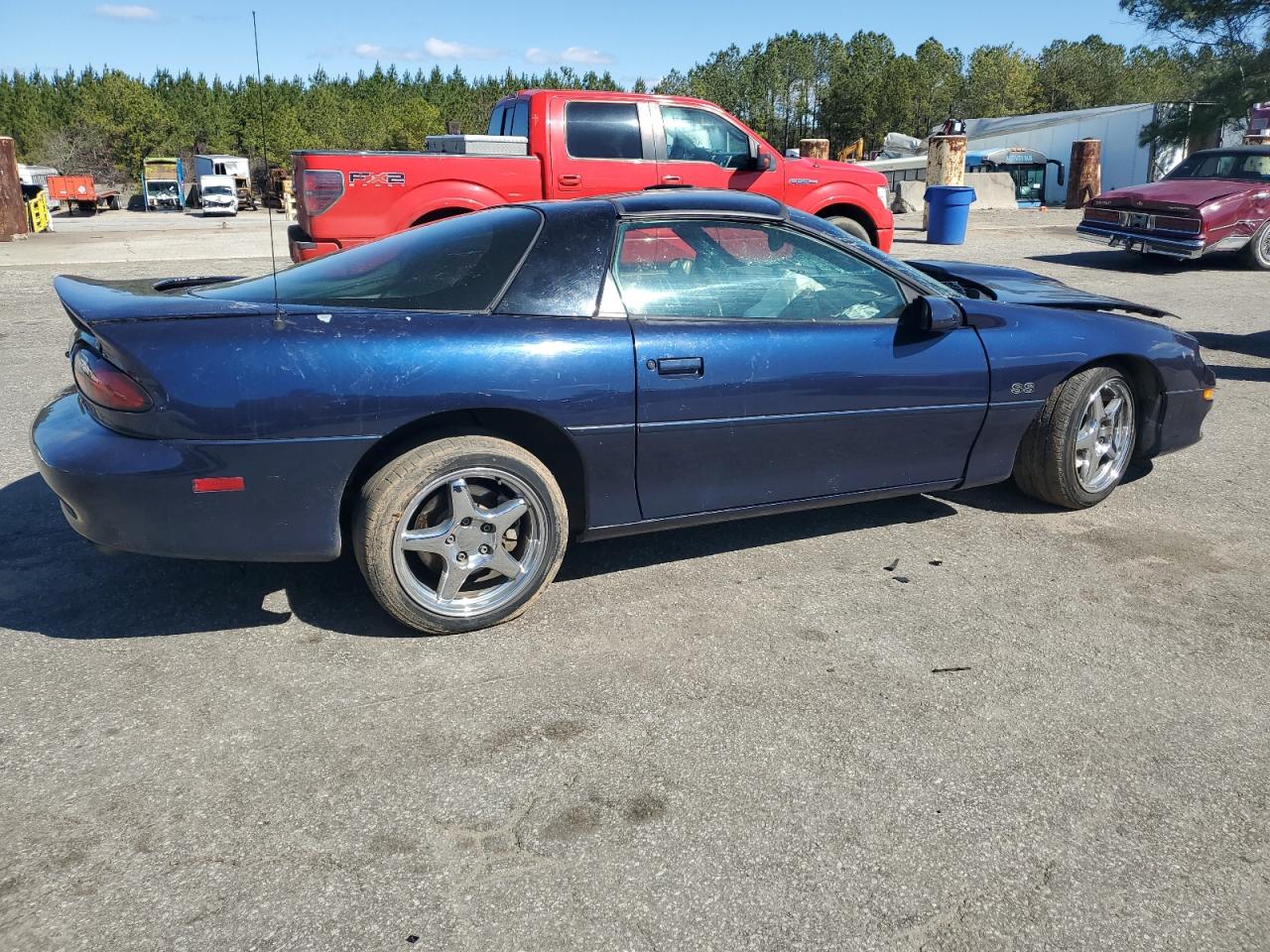 2002 Chevrolet Camaro VIN 2G1FP22G722137152 Copart auction photo, front end damage thumbnail 3