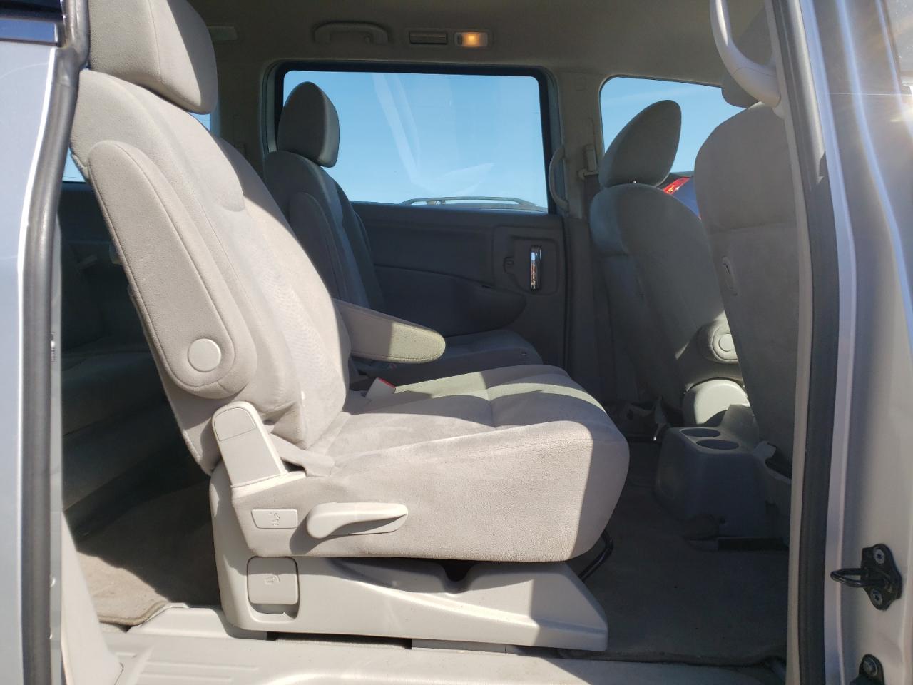 2014 Nissan Quest VIN JN8AE2KP5E9100422 Copart auction photo, side / minor dent/scratches damage thumbnail 11