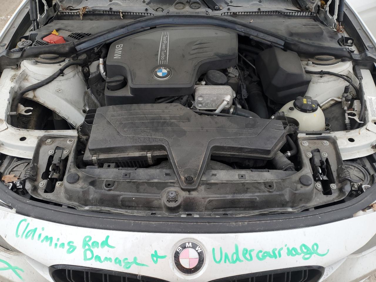 2015 BMW 3er VIN WBA3B3C57FF546183 Copart auction photo, undercarriage / minor dent/scratches damage thumbnail 11