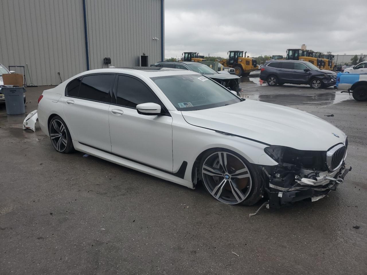 2017 BMW 7er VIN WBA7F0C34HGM21478 Copart auction photo, front end damage thumbnail 4