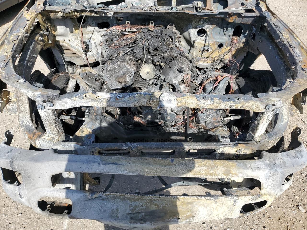 2022 RAM 1500 VIN 1C6RREFM5NN364792 Copart auction photo, burn - engine damage thumbnail 11