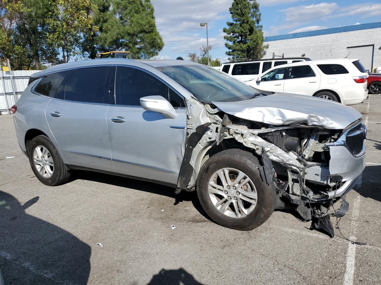 2020 Buick Enclave VIN 5GAERBKW0LJ124567 Copart auction photo, front end / undercarriage damage thumbnail 4