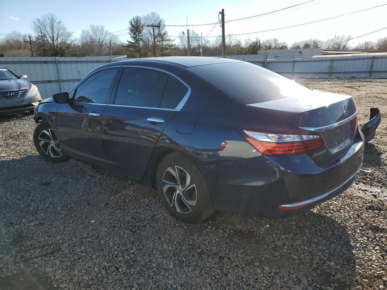 2017 Honda Accord VIN 1HGCR2F33HA284425 Copart auction photo, front end / rear end damage thumbnail 2
