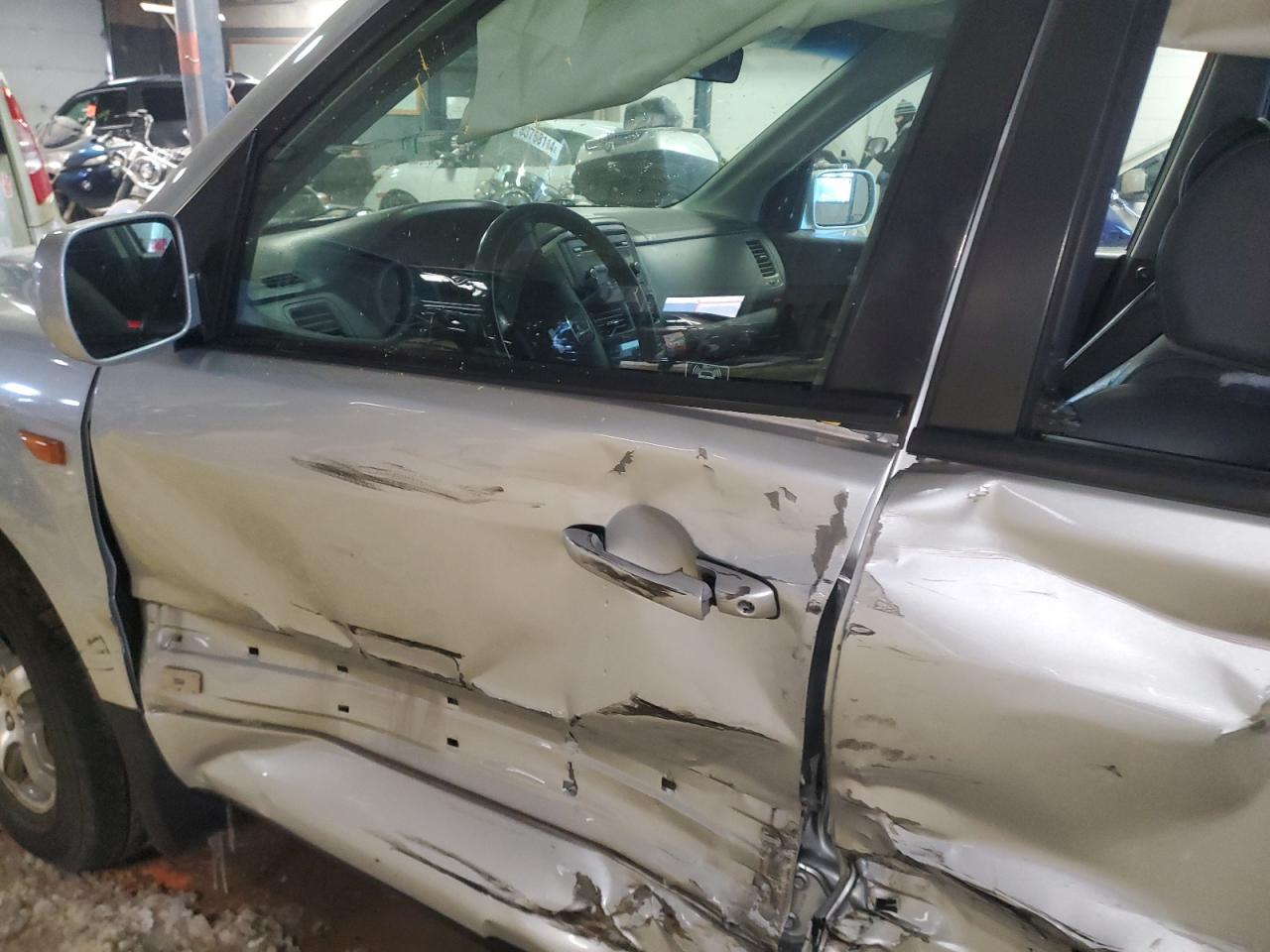2008 Honda Pilot VIN 5FNYF18568B039907 Copart auction photo, all over / minor dent/scratches damage thumbnail 7