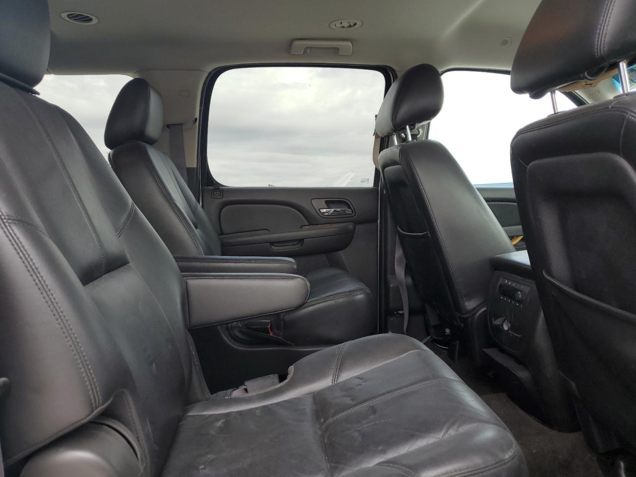 2014 GMC Yukon VIN 1GKS1KE04ER164286 Copart auction photo, front end / minor dent/scratches damage thumbnail 12