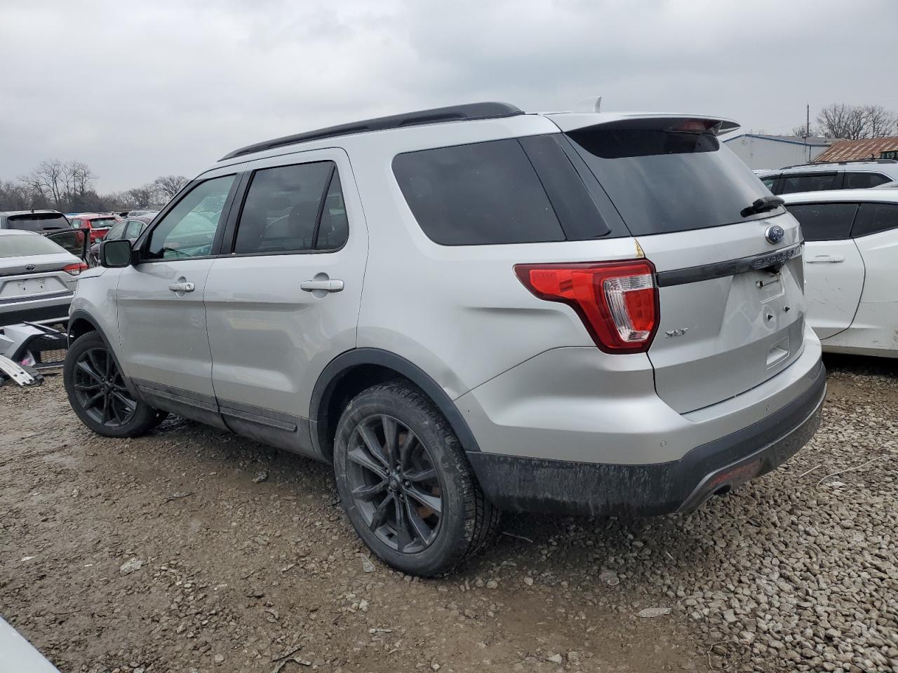 2017 Ford Explorer VIN 1FM5K8D81HGA39998 Copart auction photo, front end damage thumbnail 2
