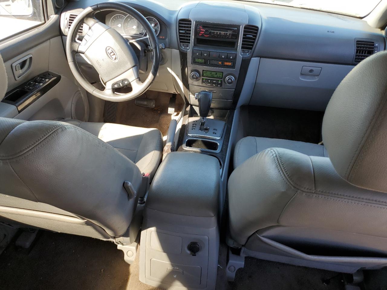 2008 KIA Sorento VIN KNDJC736785856592 Copart auction photo, front end damage thumbnail 8