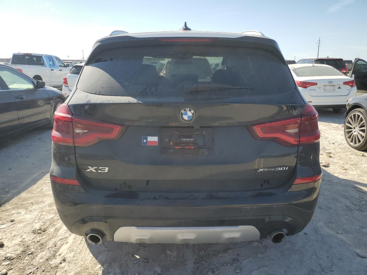 2021 BMW X3 VIN 5UXTY5C00M9F54382 Copart auction photo, side / minor dent/scratches damage thumbnail 6