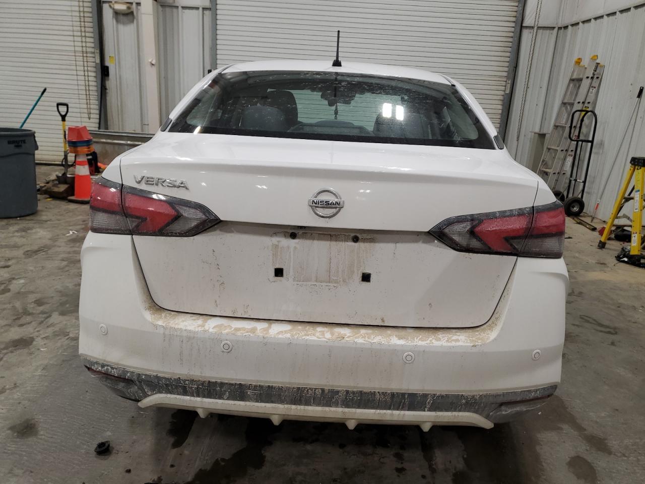 2020 Nissan Versa VIN 3N1CN8DV7LL810836 Copart auction photo, front end damage thumbnail 6