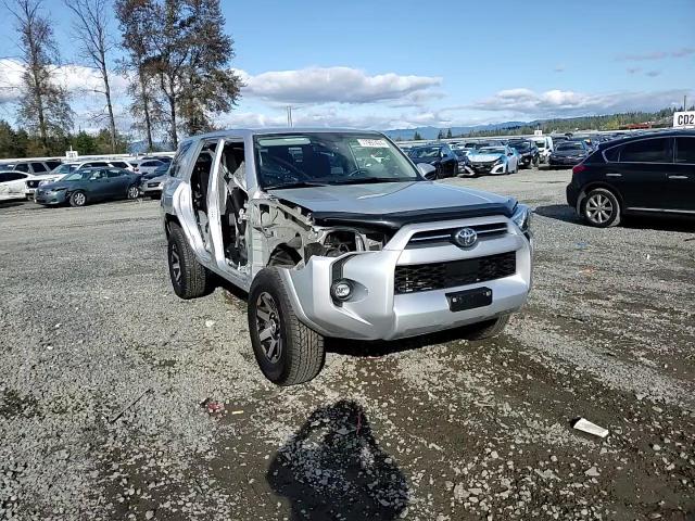 2022 Toyota 4Runner VIN JTEMU5JR9N6071195 Copart auction photo, front end / side damage thumbnail 11