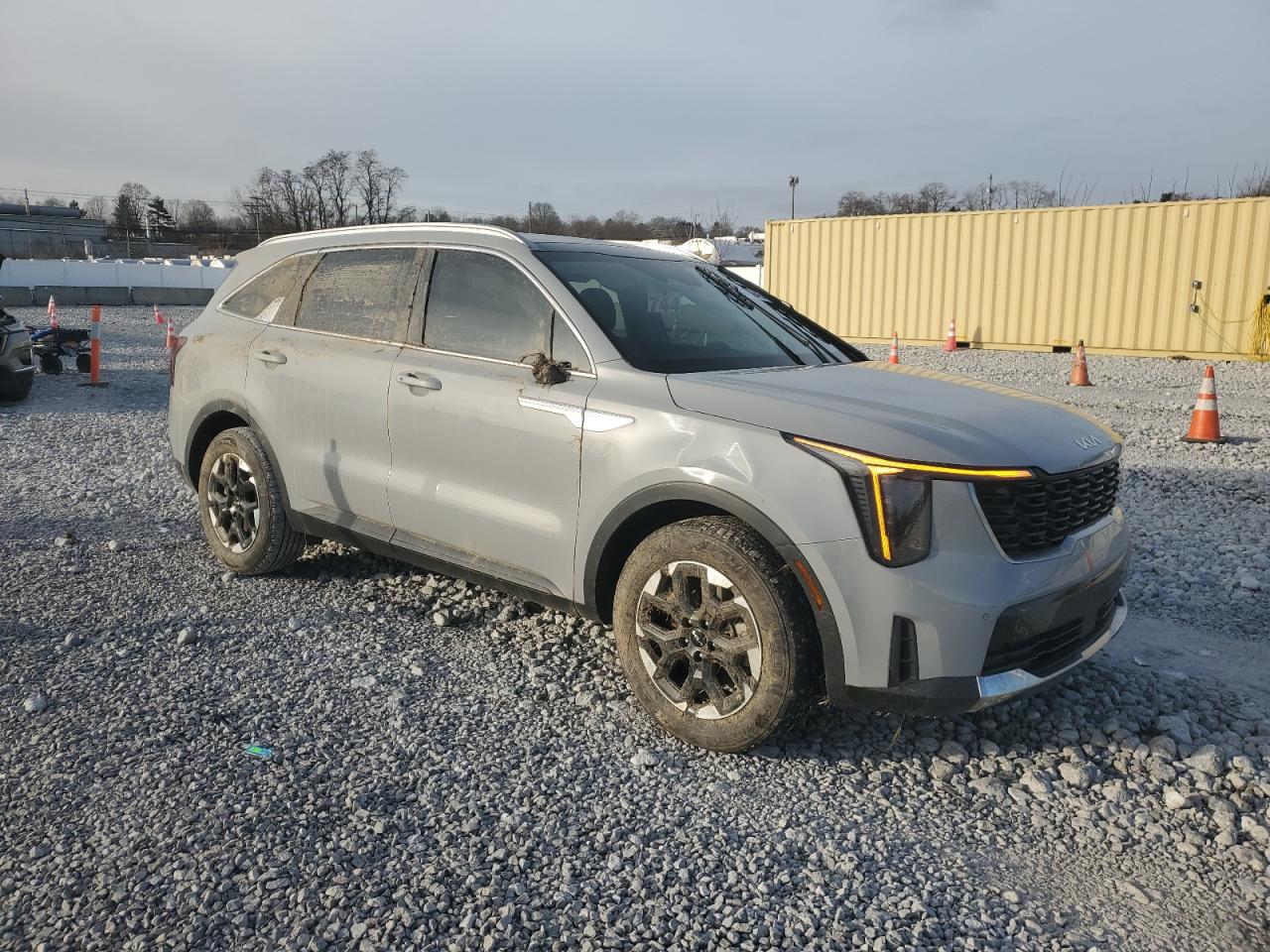 2024 KIA Sorento VIN 5XYRL4JC3RG292832 Copart auction photo, side / front end damage thumbnail 4