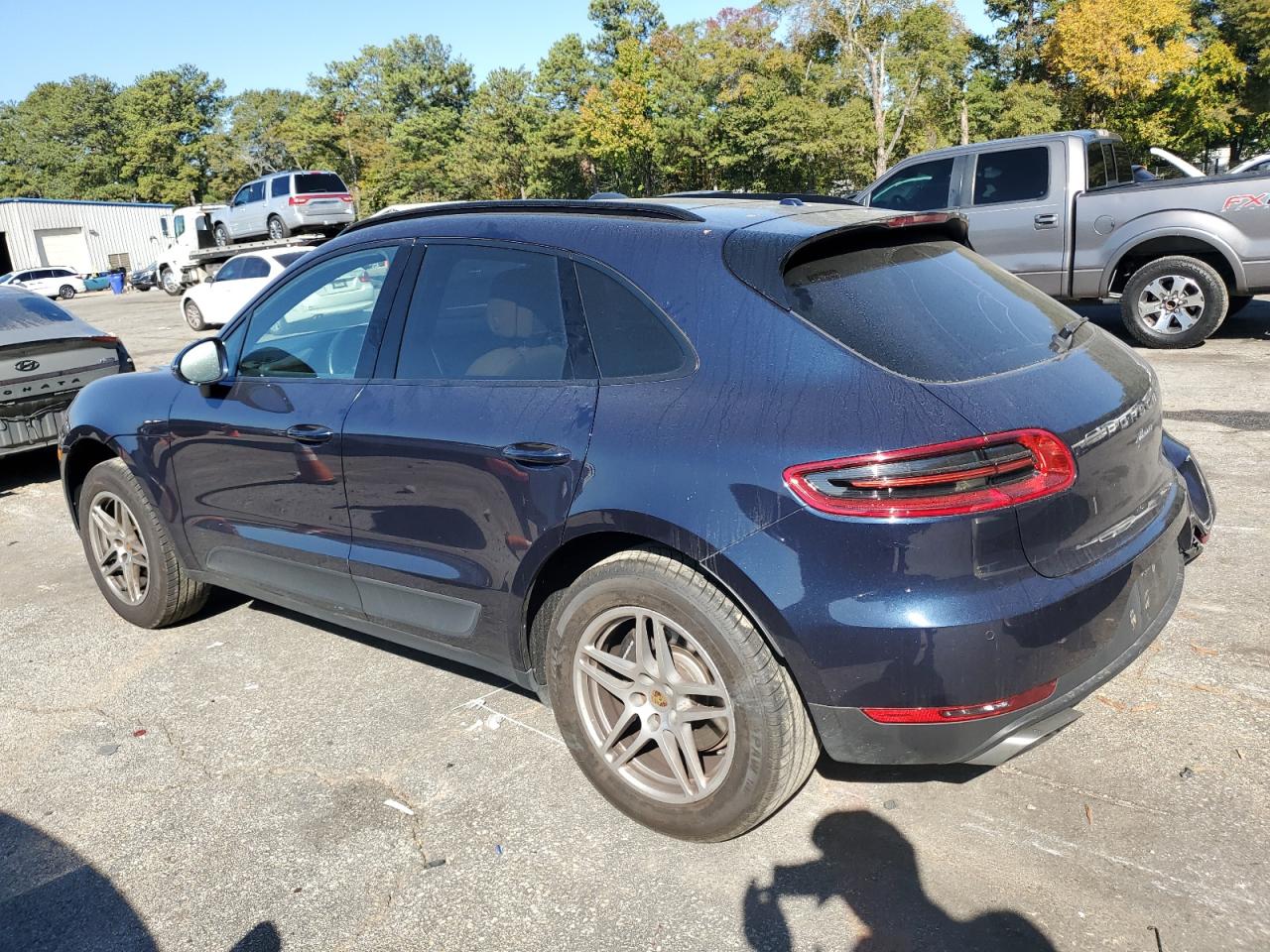 2018 Porsche Macan VIN WP1AA2A55JLB09611 Copart auction photo, rear end / side damage thumbnail 2