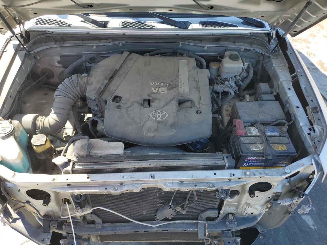 2007 Toyota FJ Cruiser VIN JTEBU11F570050548 Copart auction photo, front end damage thumbnail 12